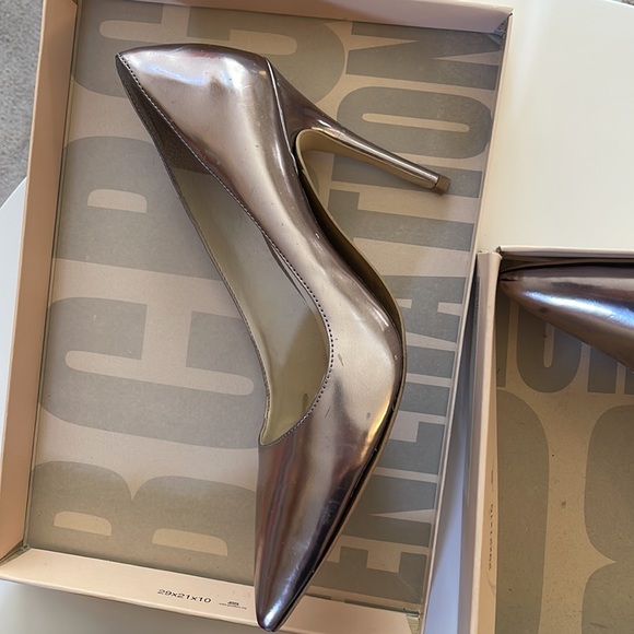 BCBGeneration point metallic heels - Picture 4 of 6